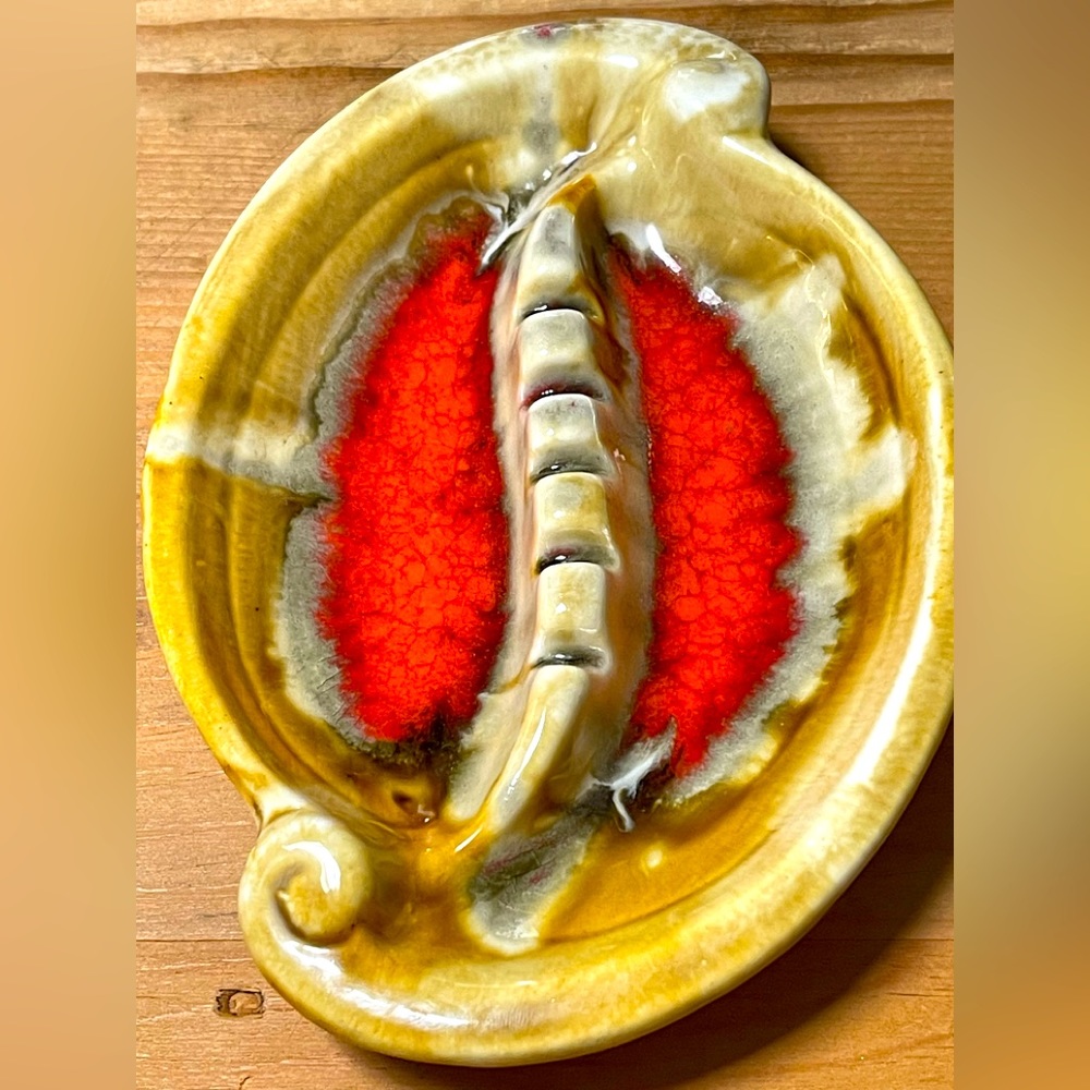 Vintage mid century maurice cali pottery ashtray trinkets coin dish 1960s beauty